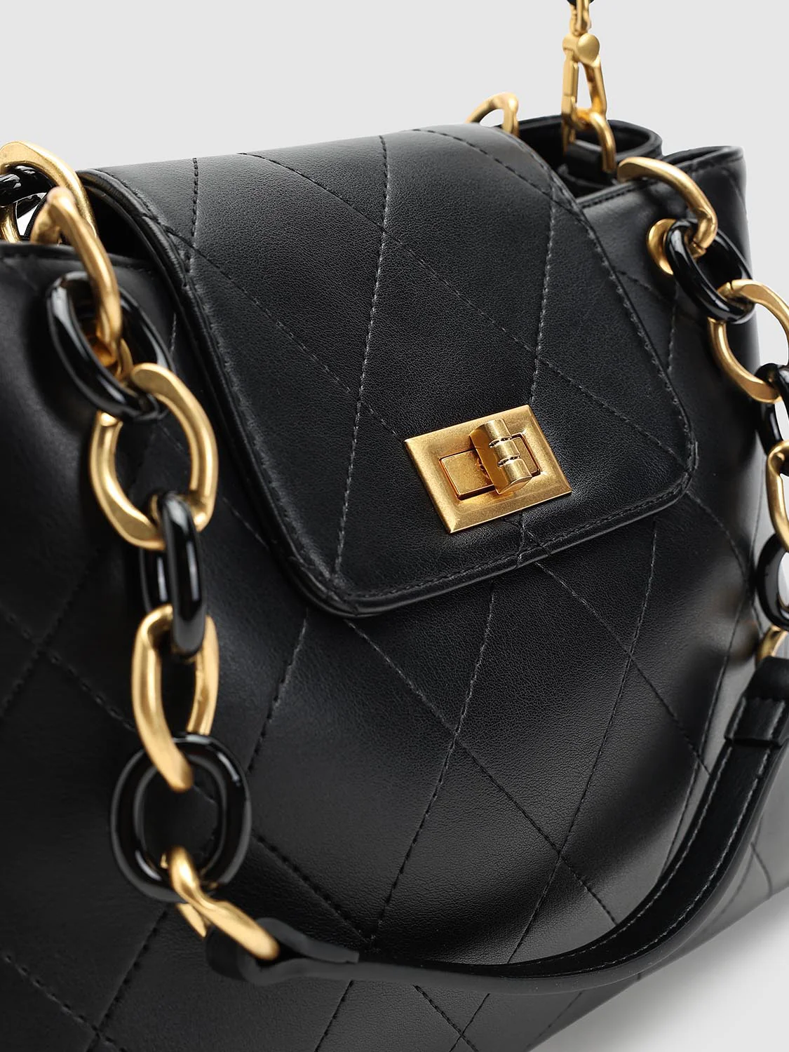 Diamond Chain Detail Handle Shoulder Bags - Image 4