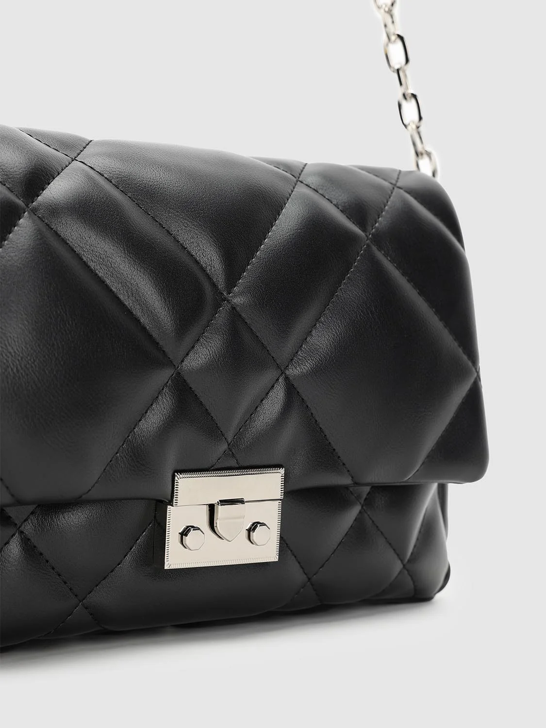 Diamond Quilted Chain Detail Shoulder Bags - Image 6