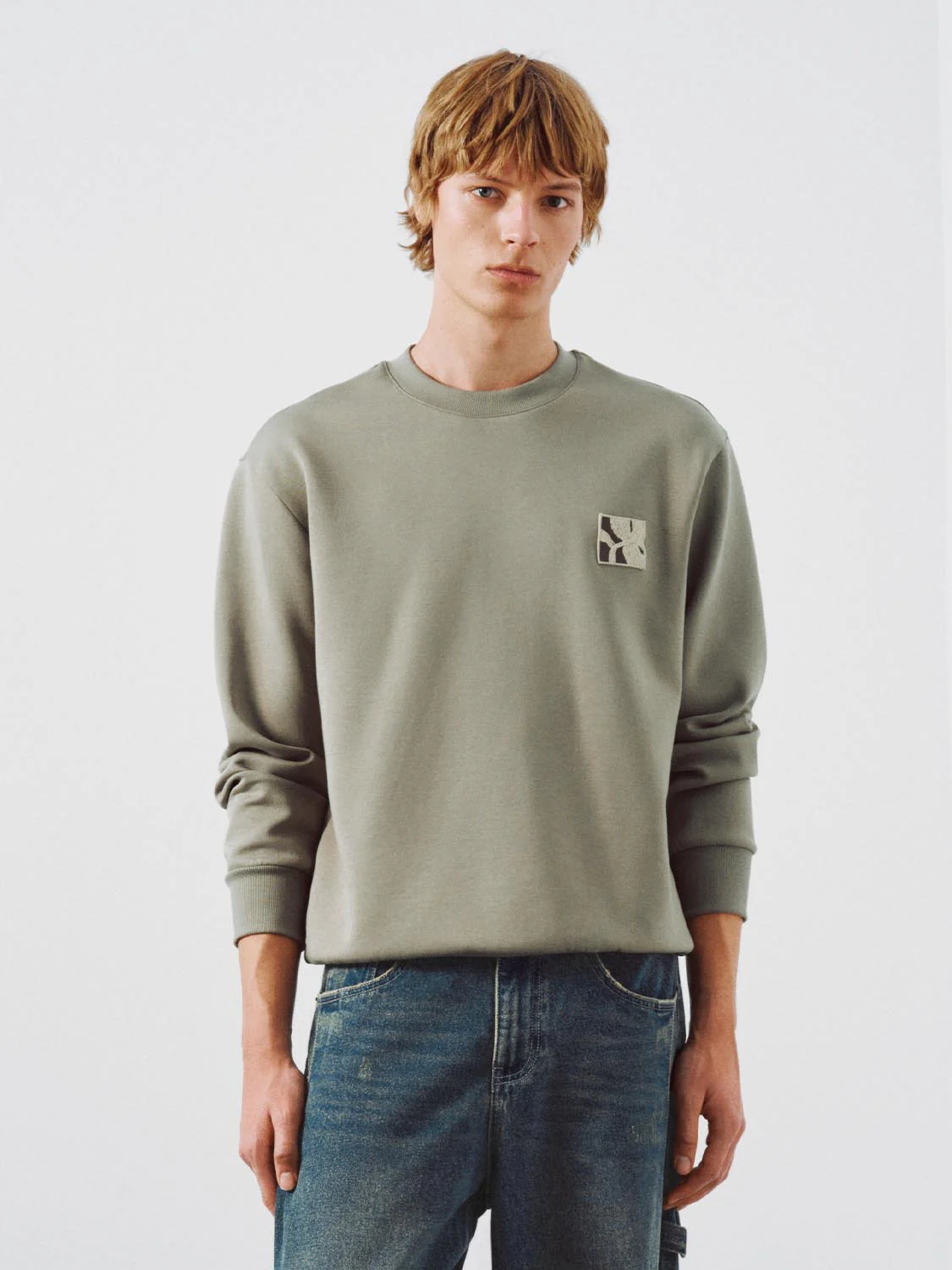 Embroidered Crew Neck Sweatshirts - Image 9