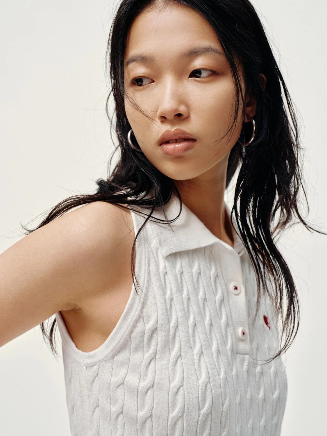 Embroidered Polo Neck Cable Knitted Sleeveless T-Shirts - Image 19