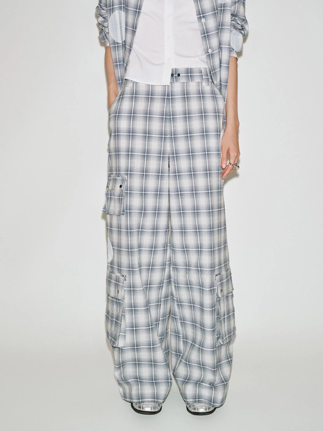 Flap Pocket Contrast Check Wide Leg Pants