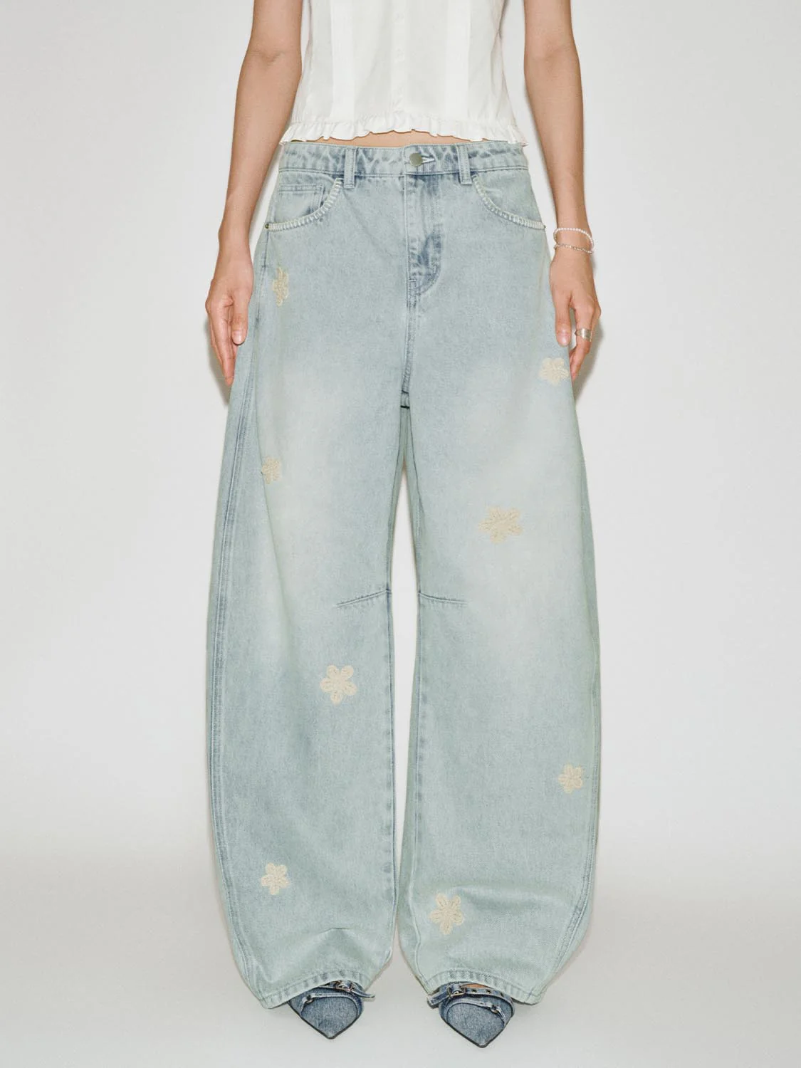 Floral Embroidered Barrel Leg Jeans - Image 9
