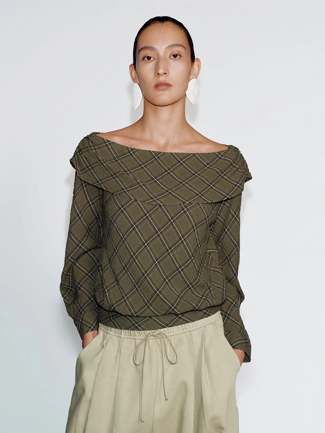 Folded Off Shoulder Check Long Sleeve Overhead Shirt - Image 9