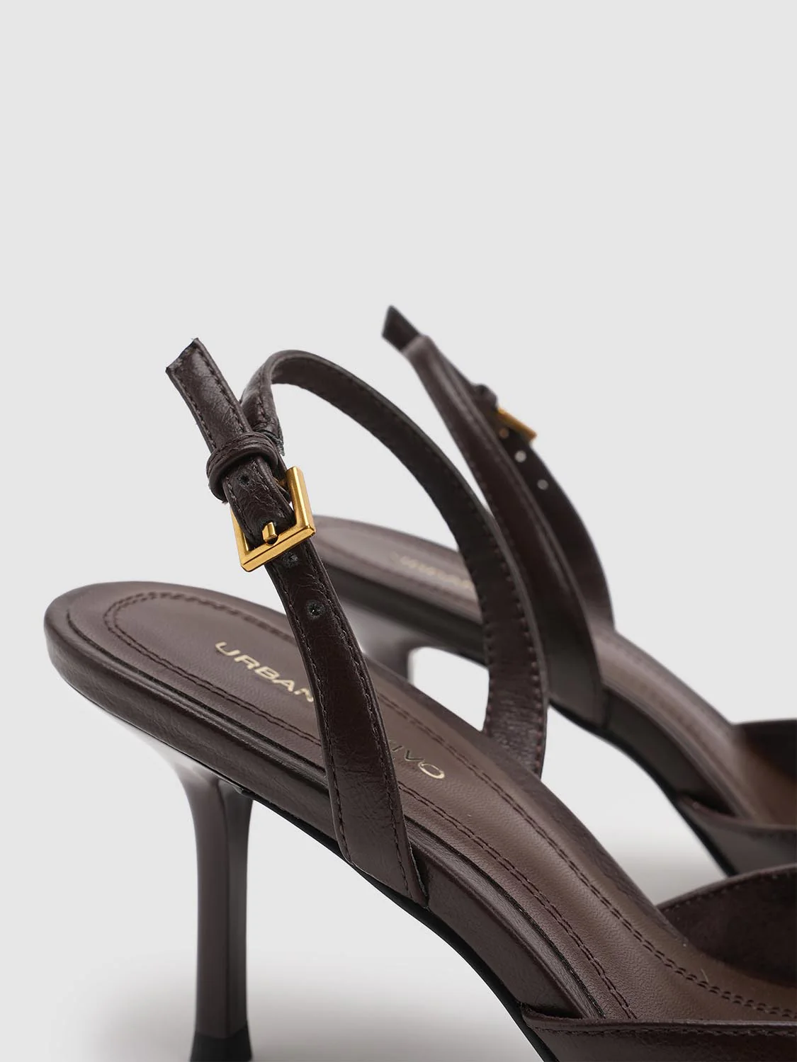 Hardware Pointed Heeled Slingbacks - Image 6