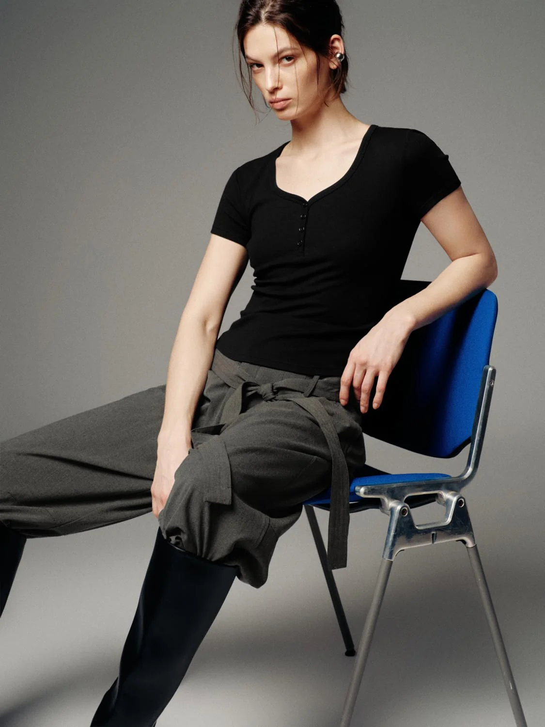 Henley Scoop Neck Skinny Fit T-Shirts - Image 10