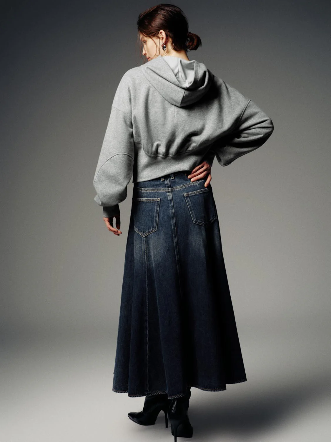 Hooded Balloon Hem Sweatshirts - Image 6