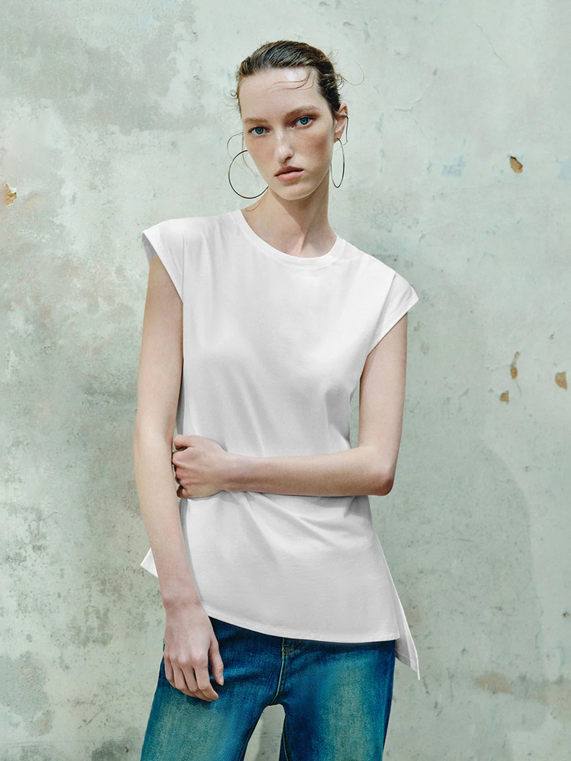 Irregular Hem T-Shirts - Image 5