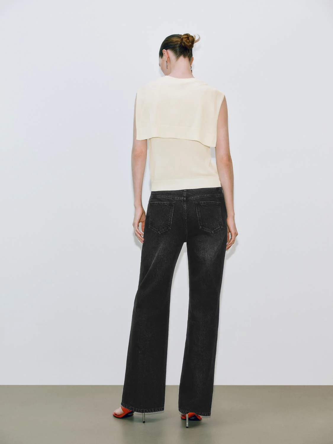 Knitted T-Shirts - Image 6