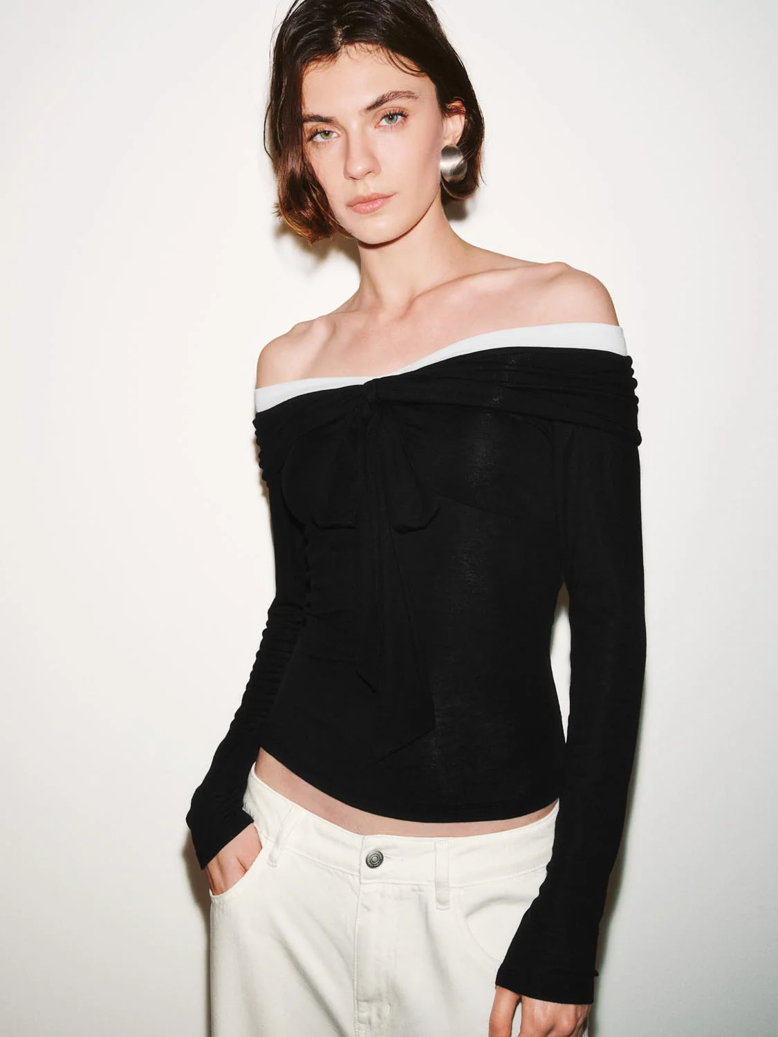 Knot Front Off Shoulder Long Sleeve T-Shirts - Image 2