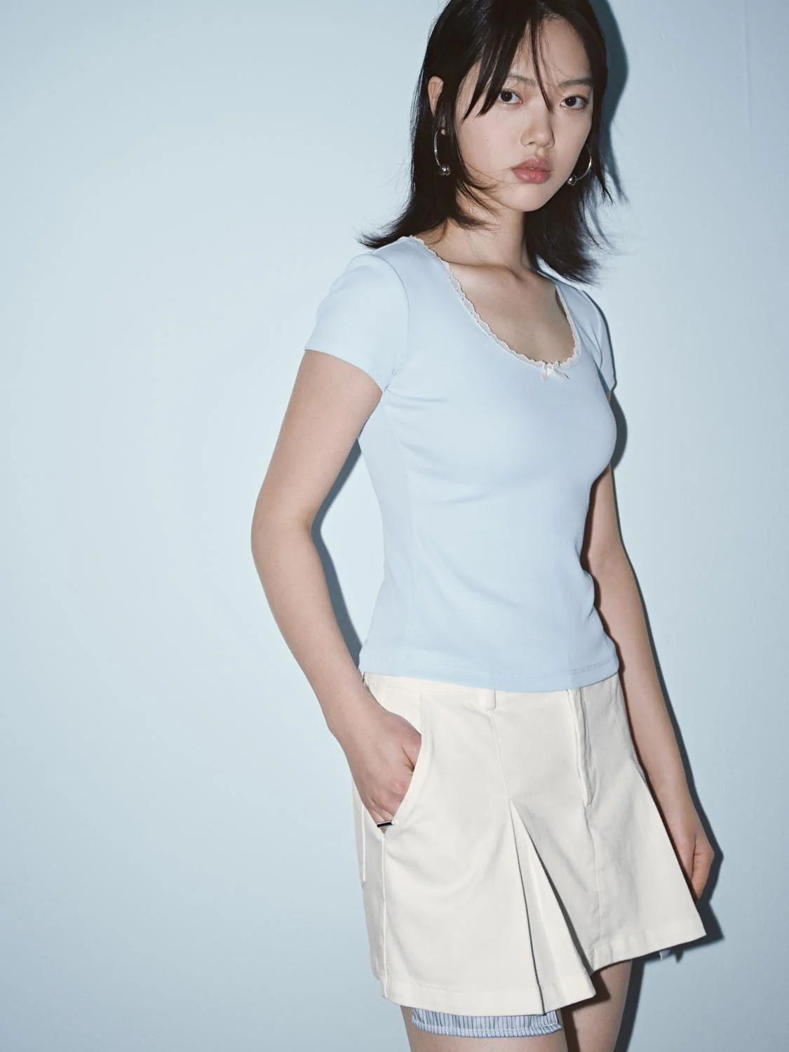 Lace Trim Bow Detail Scoop Neck Skinny-Fit T-Shirts - Image 10