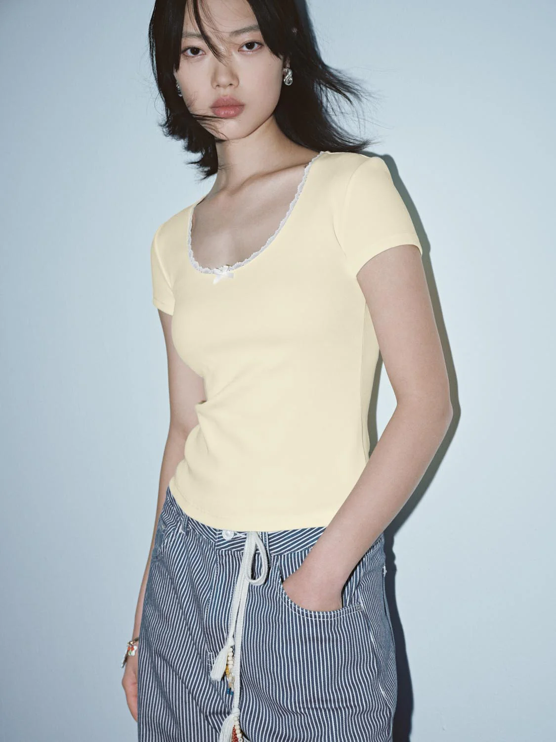 Lace Trim Bow Detail Scoop Neck Skinny-Fit T-Shirts - Image 2