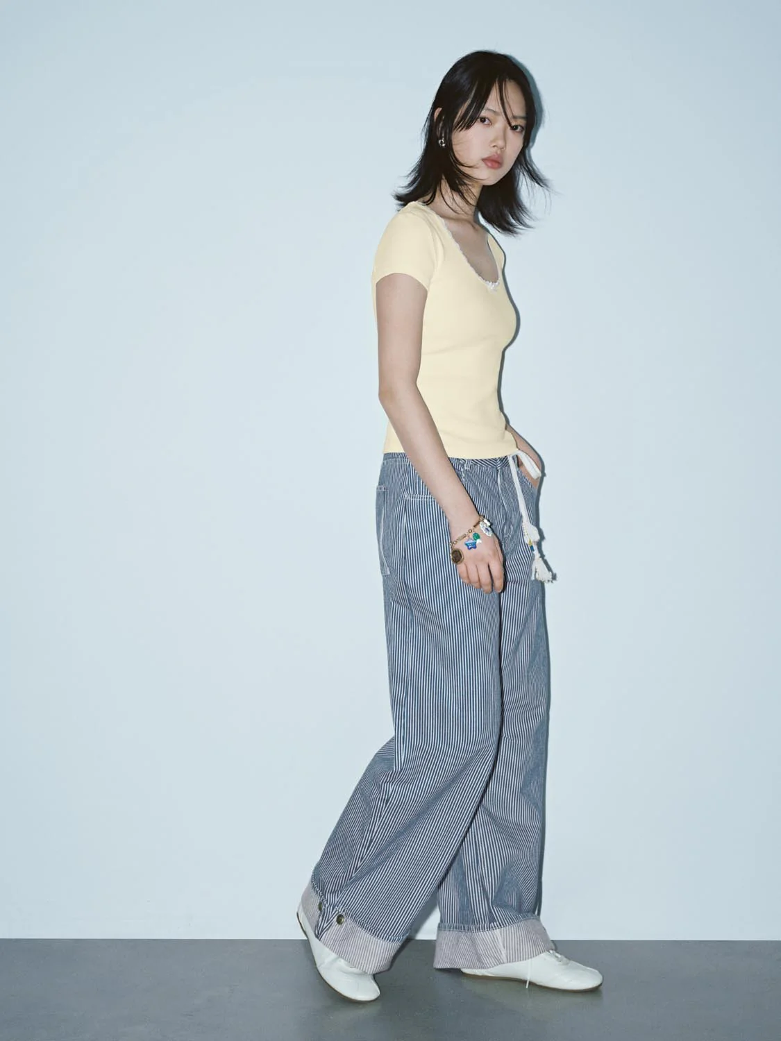 Lace Trim Bow Detail Scoop Neck Skinny-Fit T-Shirts - Image 5