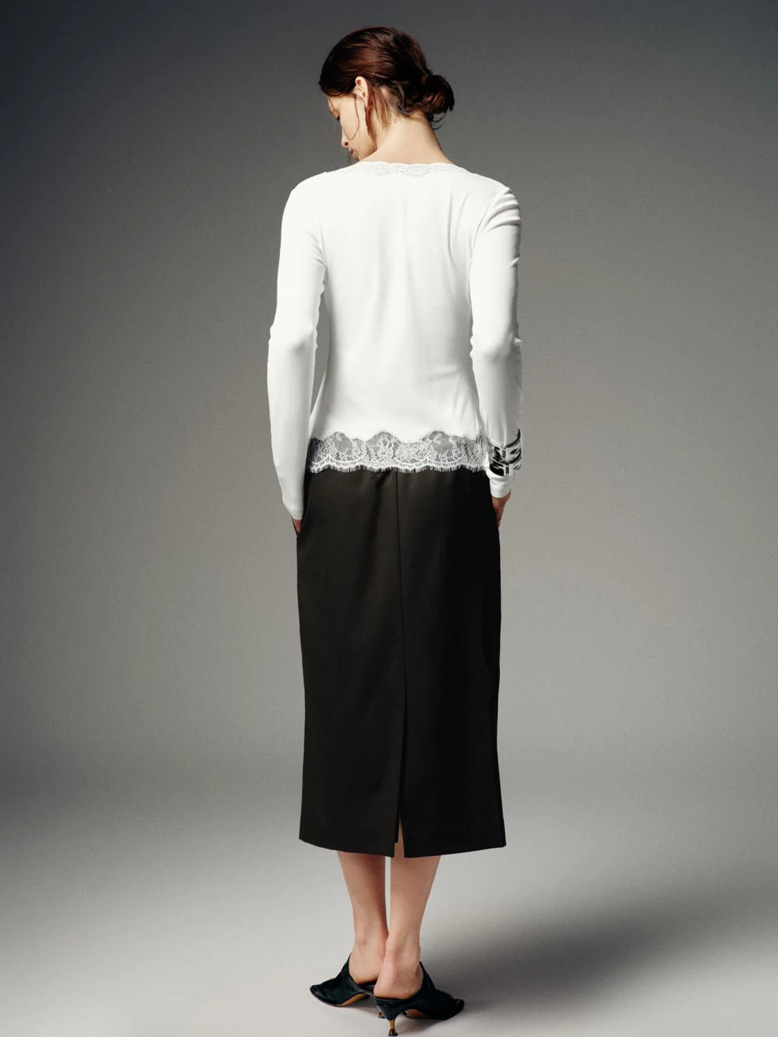 Lace Trim V-Neck Long Sleeve T-Shirts - Image 6