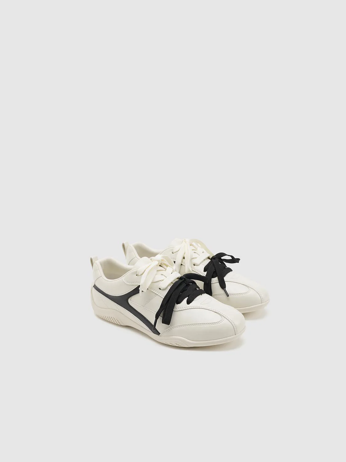 Lace Up Contrast Sneakers - Image 14