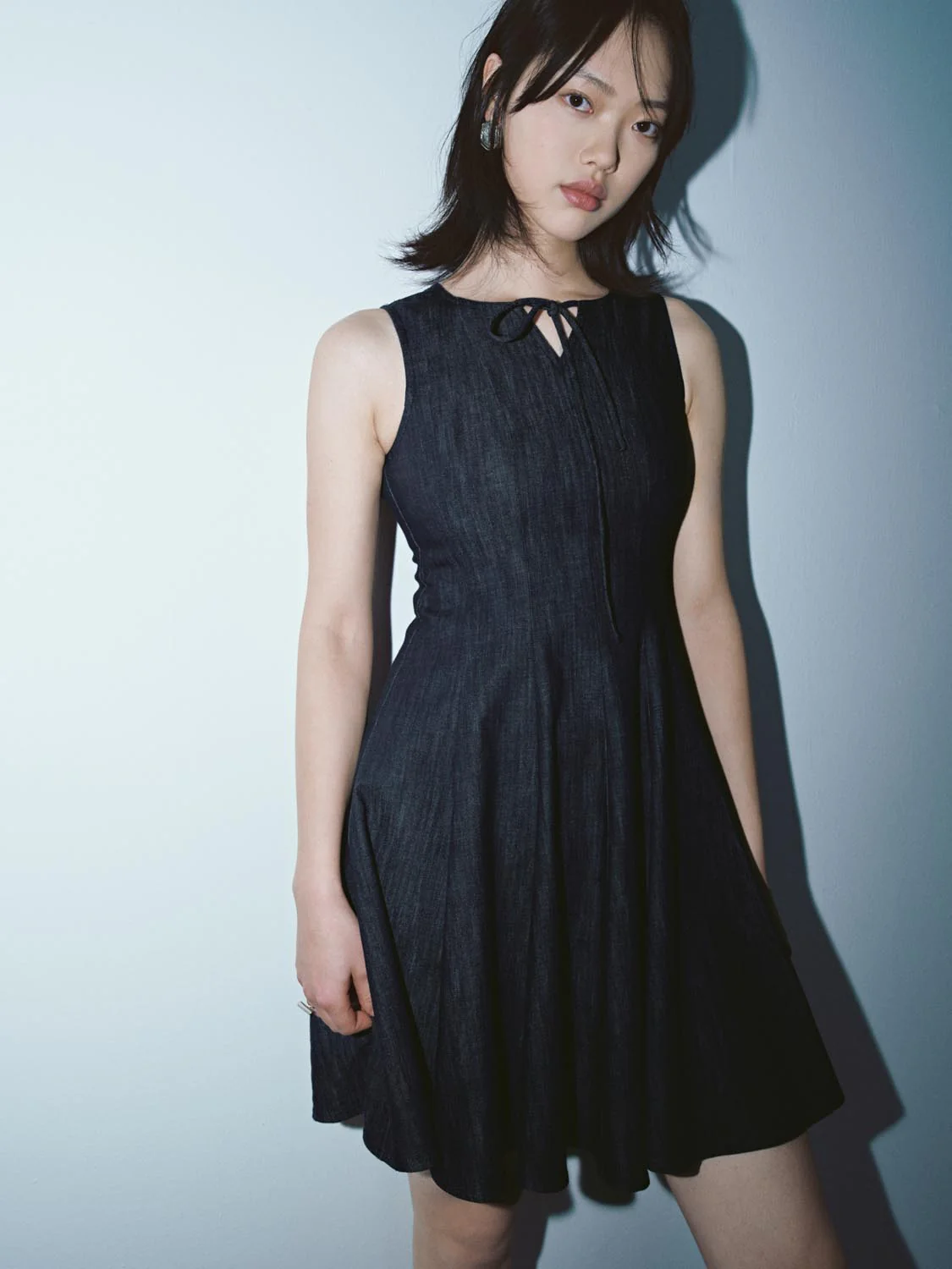 Lace-Up Sleeveless Denim Midi Dresses - Image 2