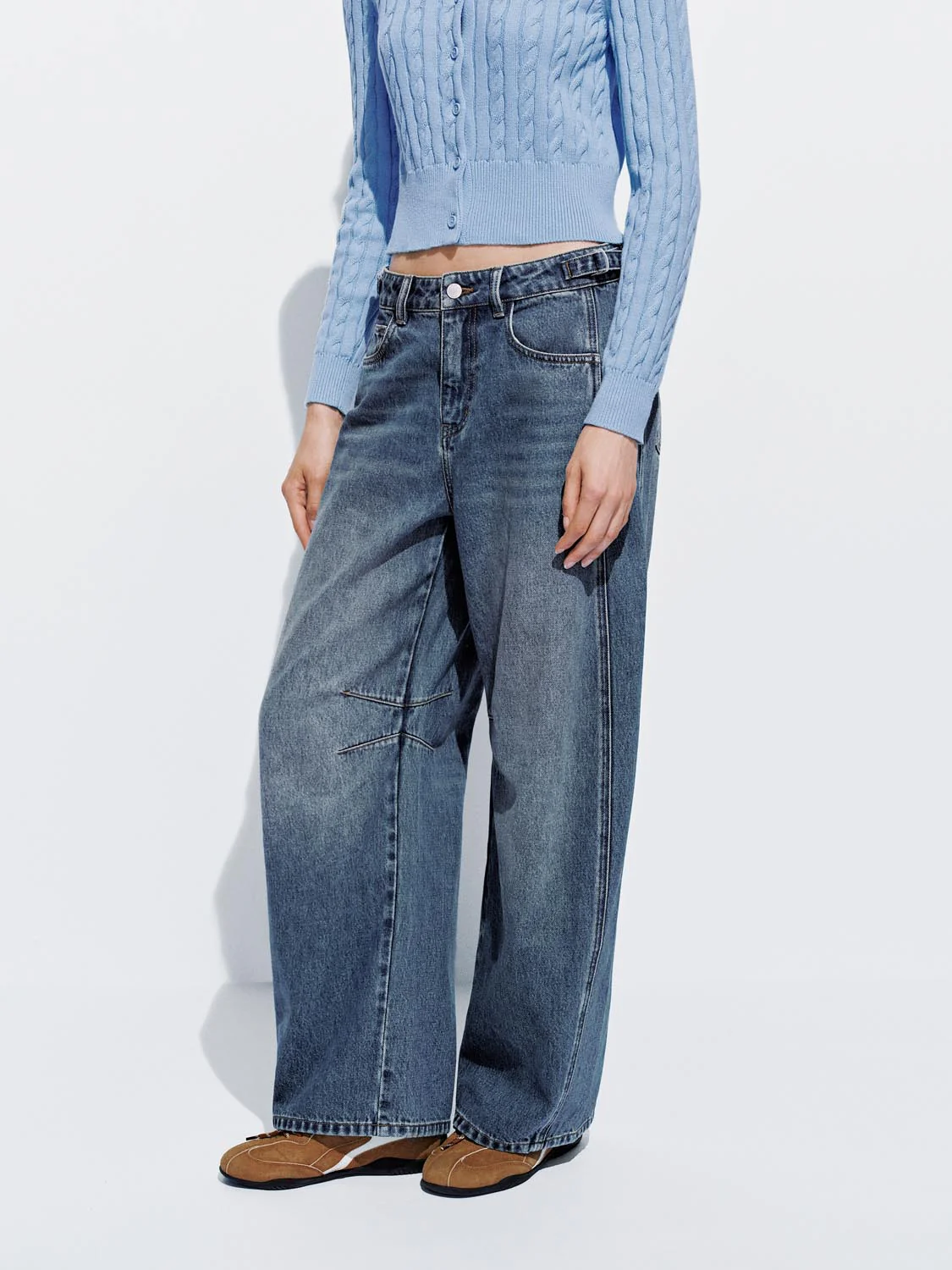 Loose Fit Barrel Jeans - Image 3
