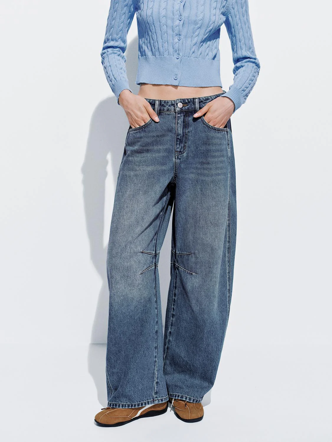 Loose Fit Barrel Jeans - Image 9