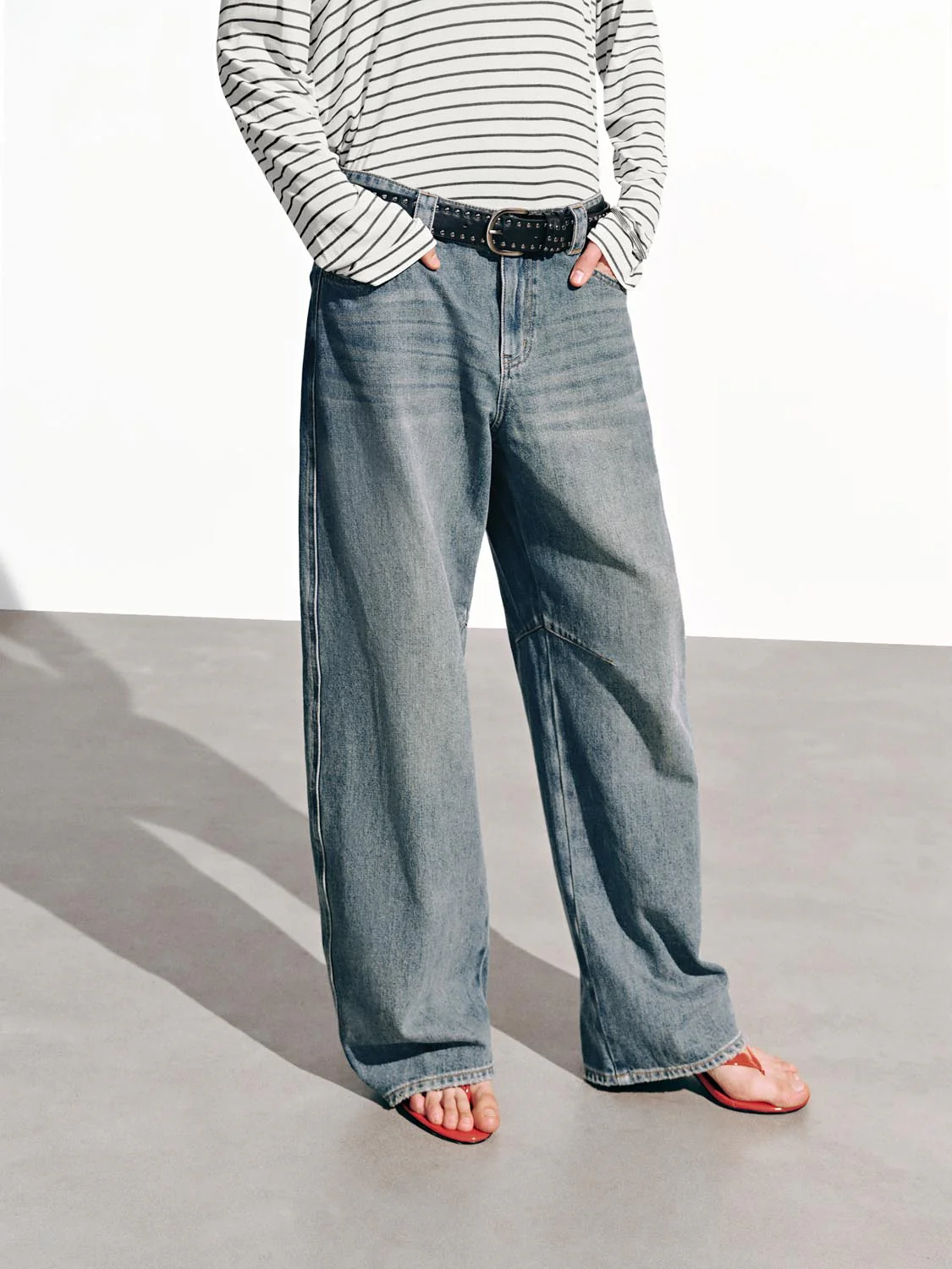 Loose Fit Barrel Leg Jeans - Image 3