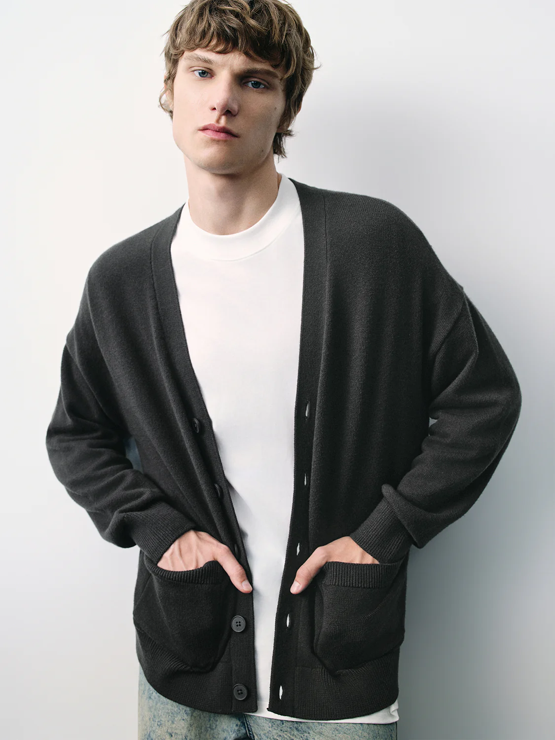 Loose V-Neck Knitted Cardigan - Image 21
