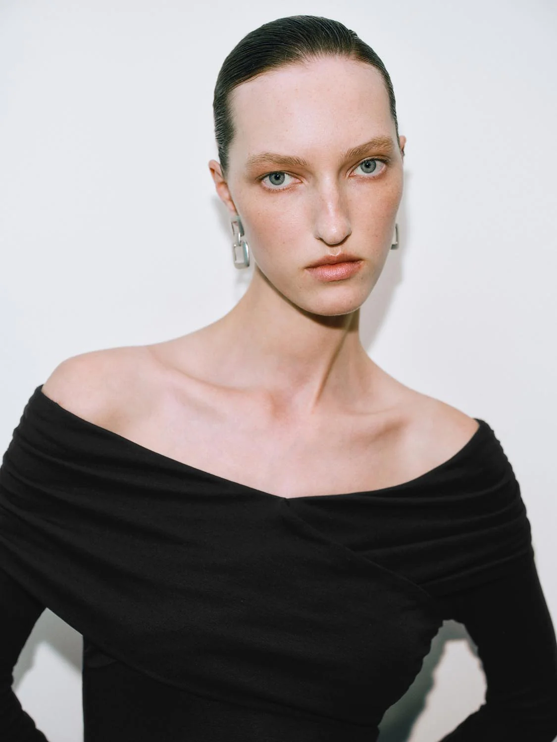 Off Shoulder Long Sleeve T-Shirts - Image 3