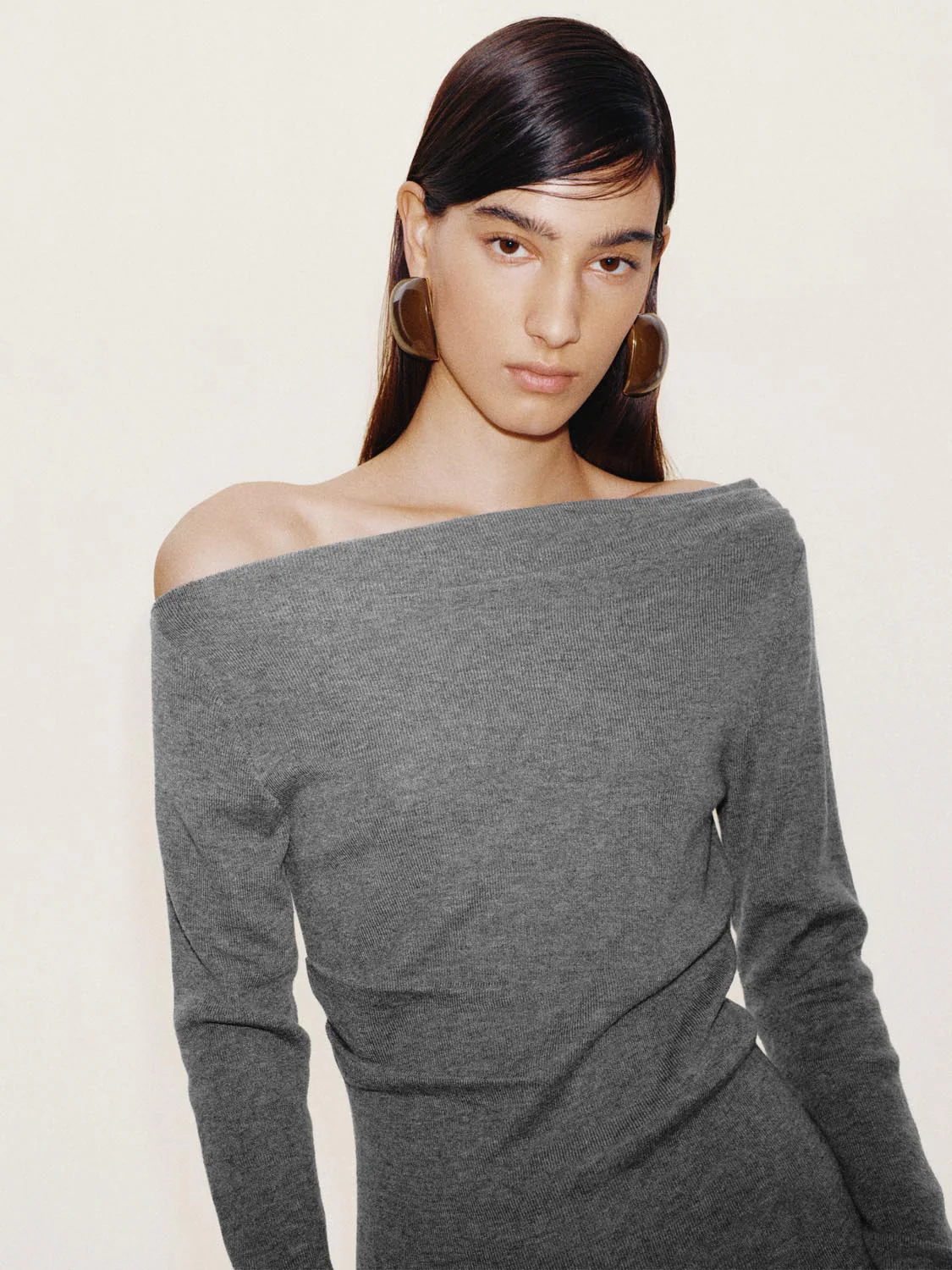 Off Shoulder Ruched Long Sleeve Knitted T-Shirts - Image 11