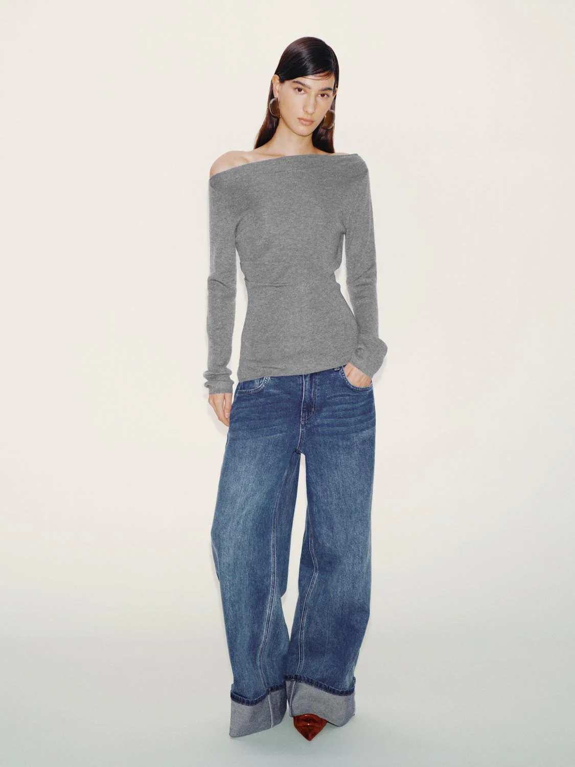 Off Shoulder Ruched Long Sleeve Knitted T-Shirts - Image 12