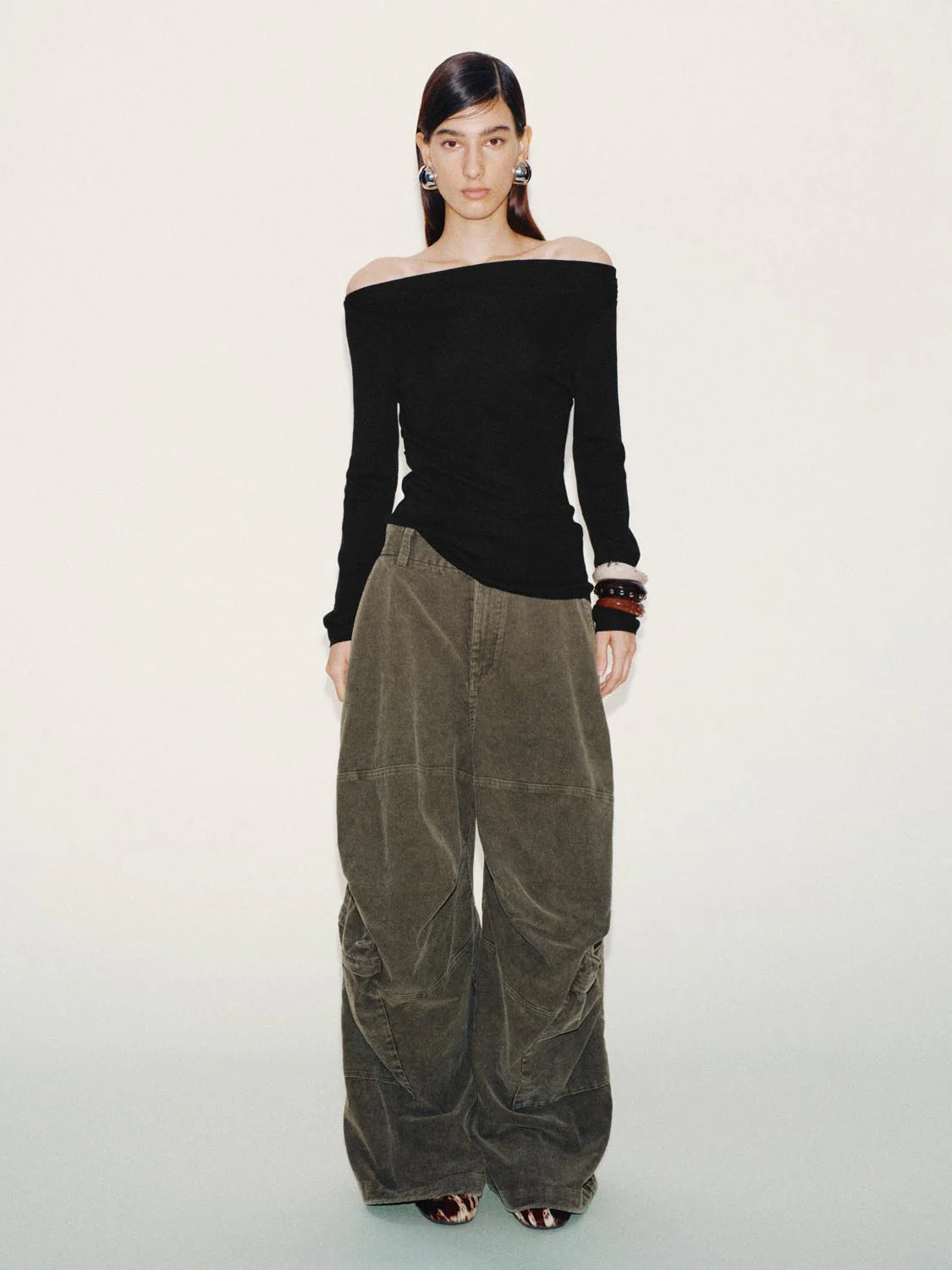Off Shoulder Ruched Long Sleeve Knitted T-Shirts - Image 20