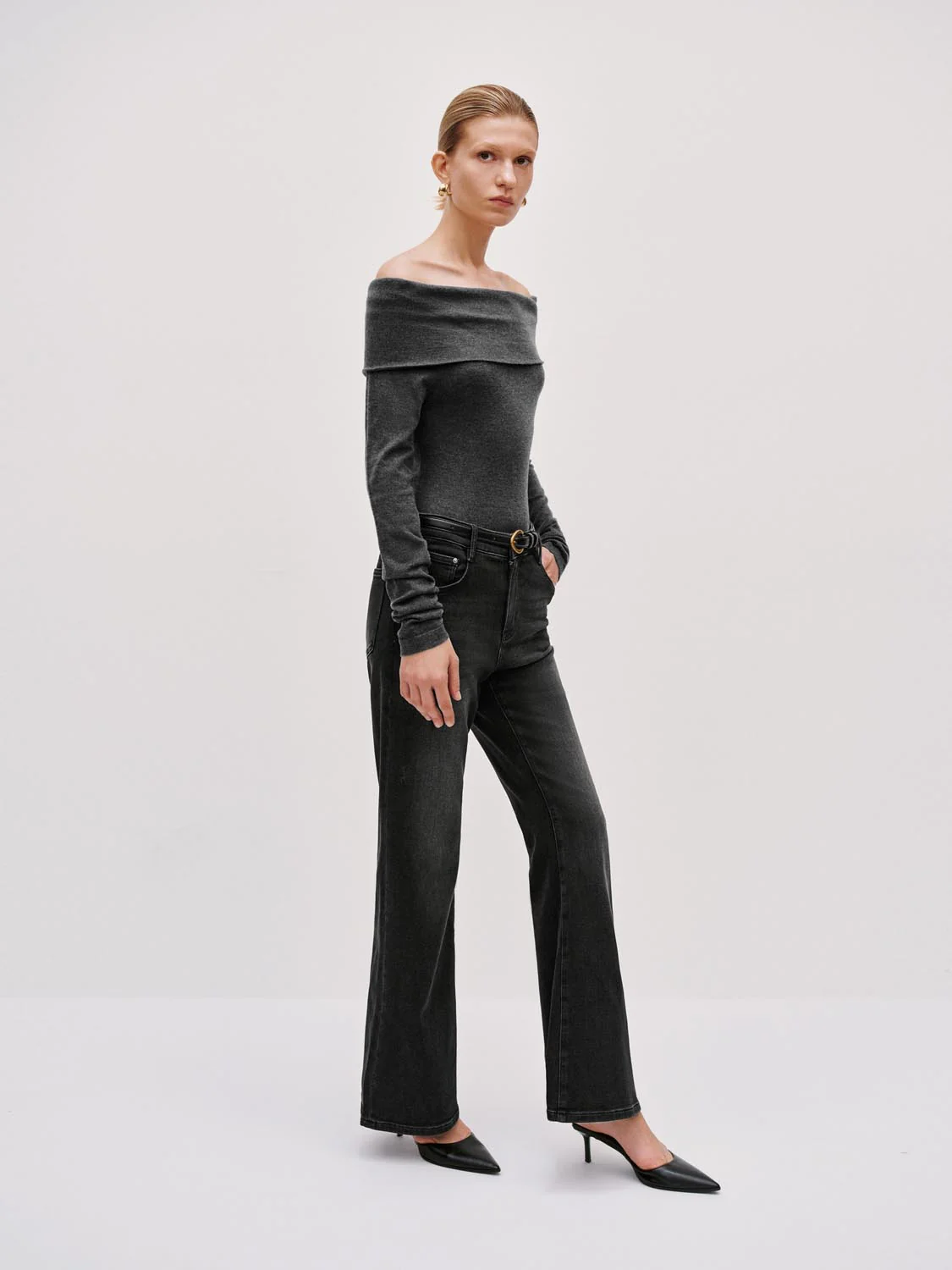 Off-the-Shoulder Knitted T-Shirts - Image 19