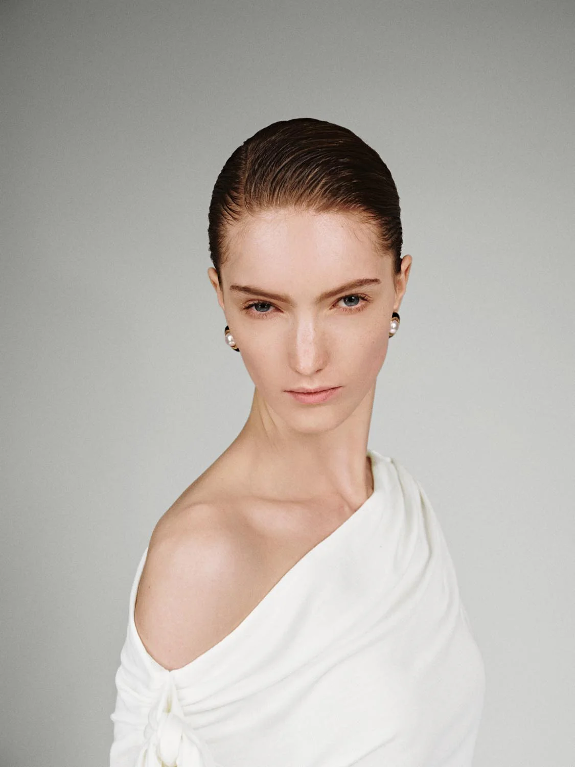 One Shoulder Asymmetric Ruched Long Sleeve T-Shirts - Image 3
