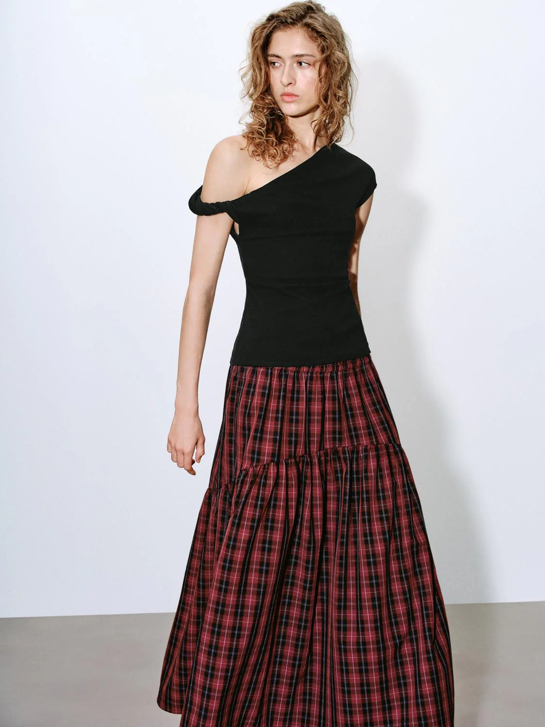 One Shoulder Ruched Capped Sleeve T-Shirts - Image 10