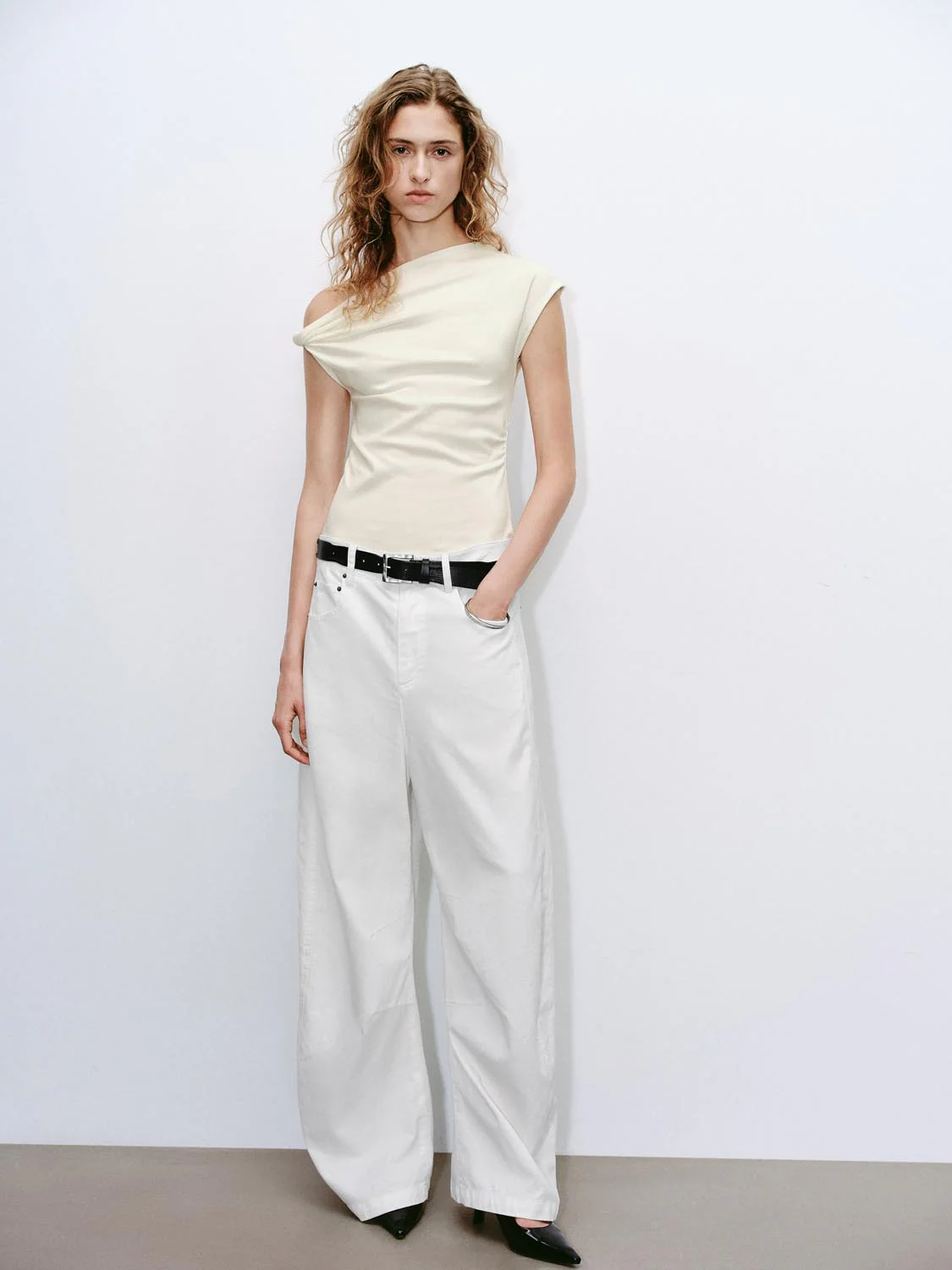 One Shoulder Ruched Capped Sleeve T-Shirts - Image 20