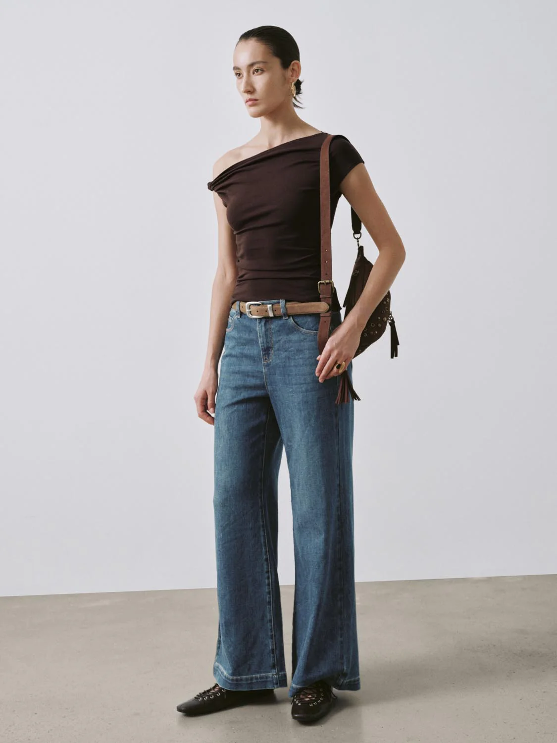 One Shoulder Ruched Capped Sleeve T-Shirts - Image 5
