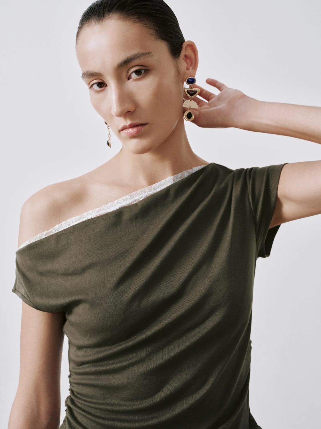One Shoulder Ruched T-Shirts - Image 3