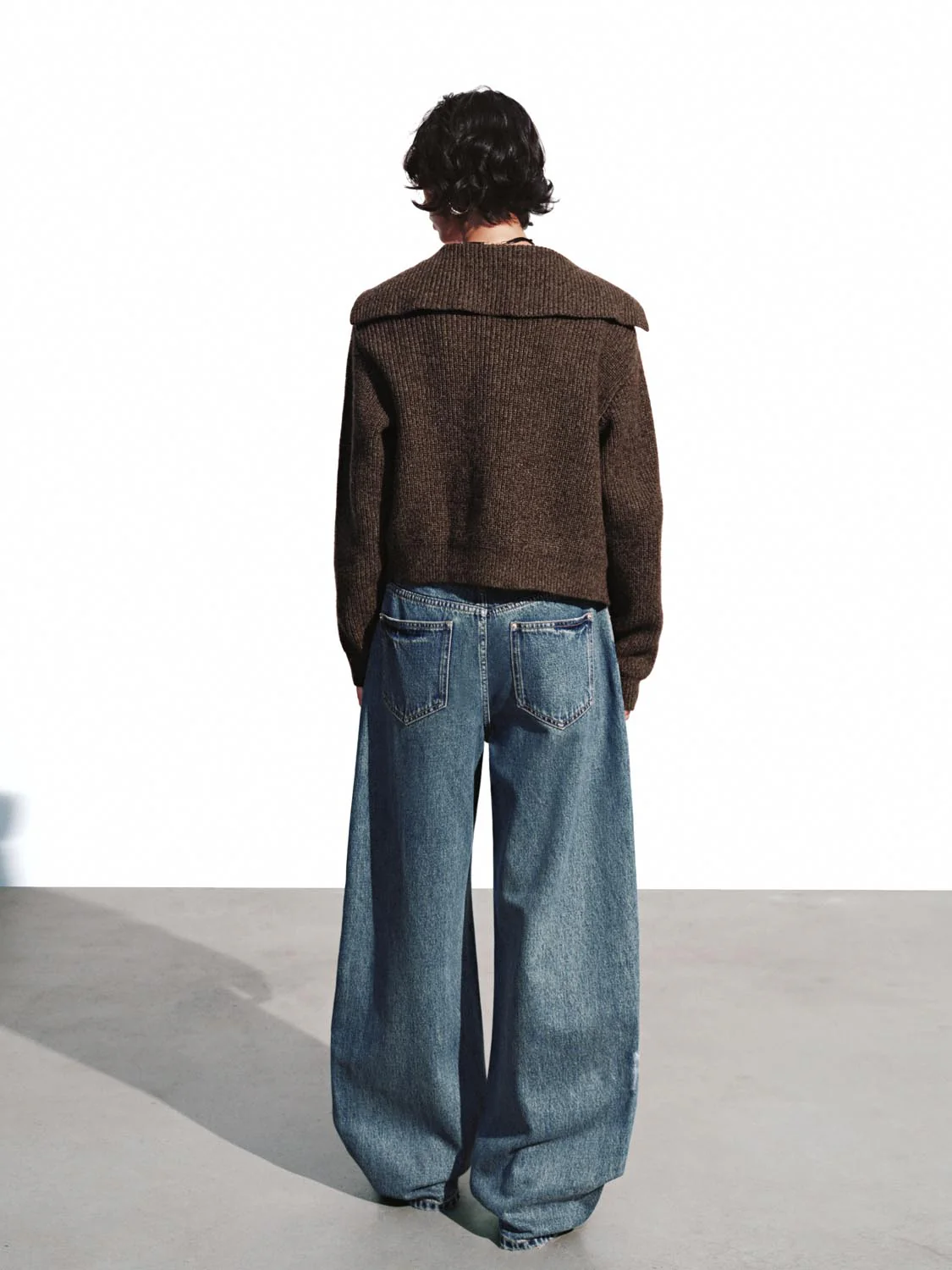 Oversized Barrel Leg Jeans - Image 4