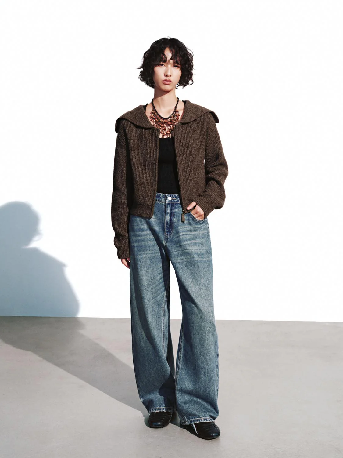 Oversized Barrel Leg Jeans - Image 7