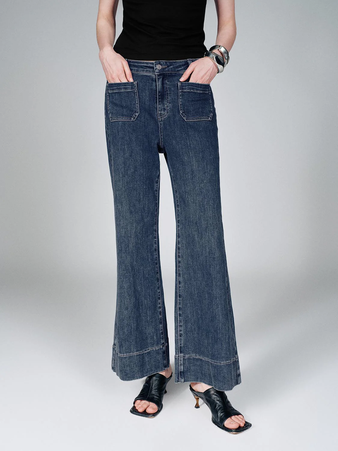 Patch Pocket Stitch Detail Flare Leg Jeans