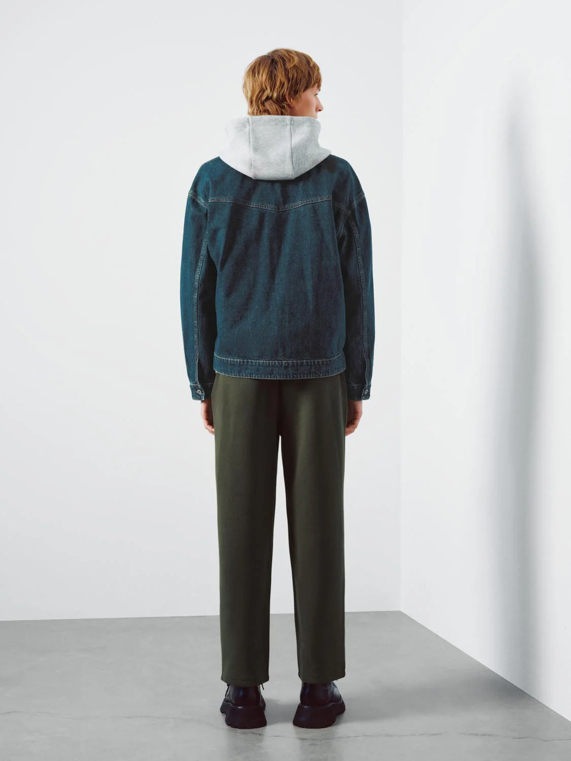 Patch Pockets Collared Denim Jackets - Image 6