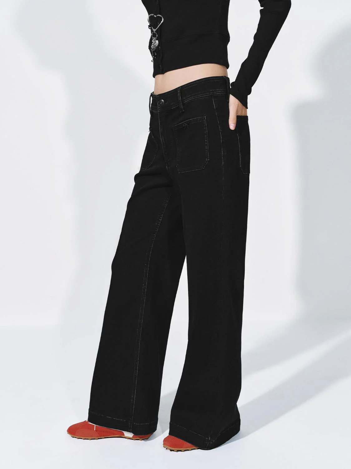 Patch Pockets Flare Leg Jeans - Image 3