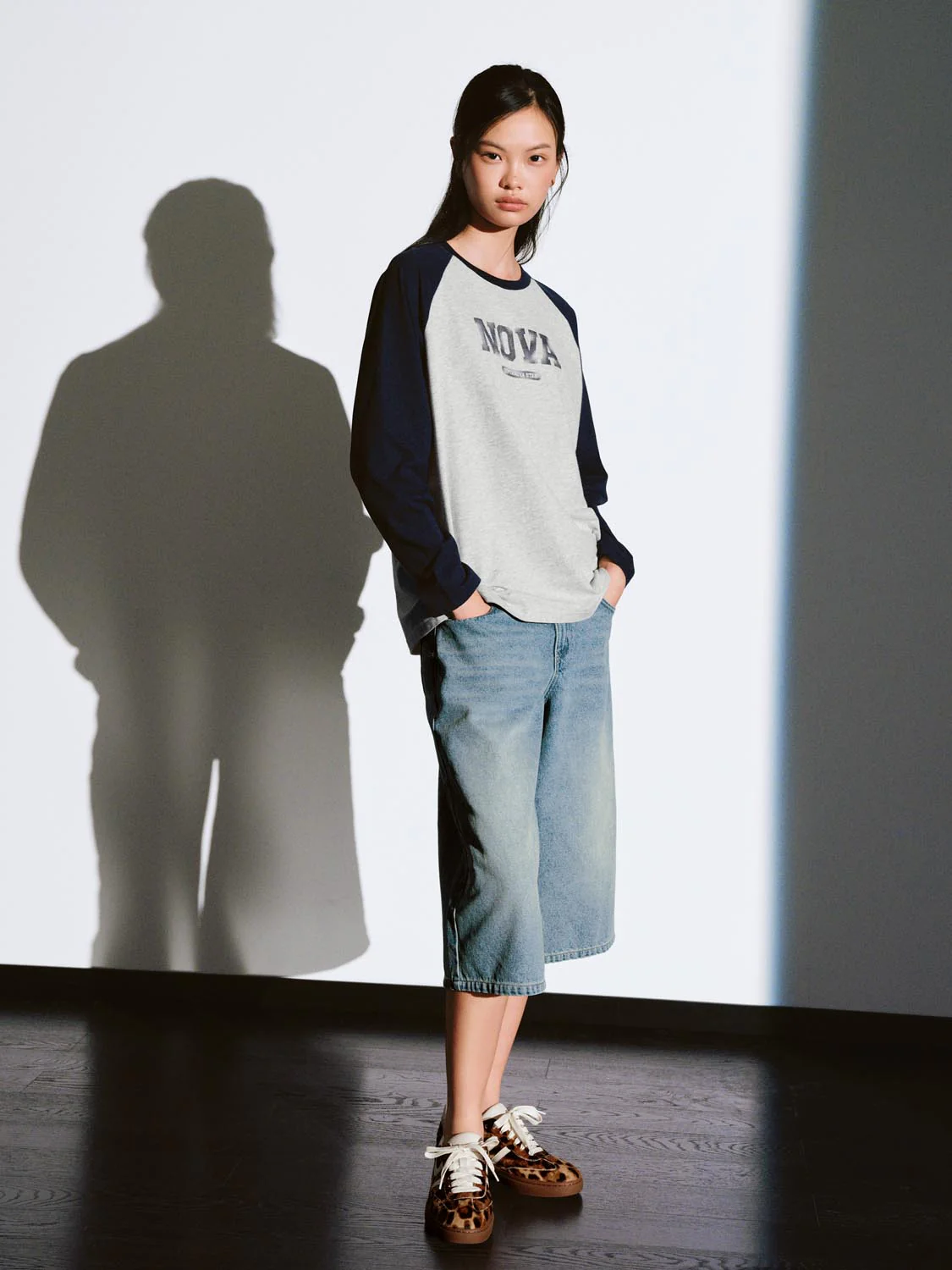 Printed Contrast Raglan Long Sleeve T-Shirts - Image 4