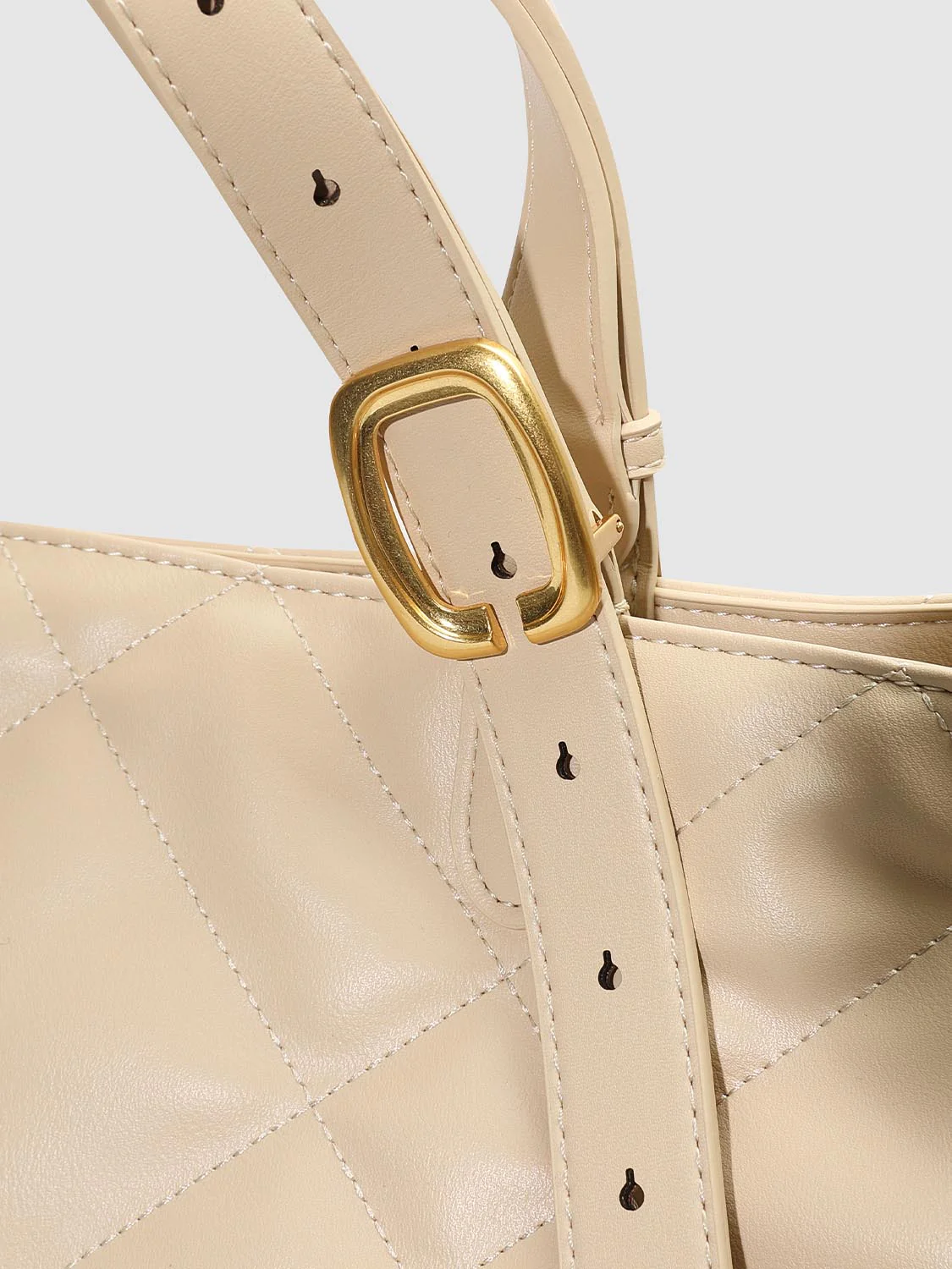 Quilted Buckled Detail Shoulder Bag - Image 11