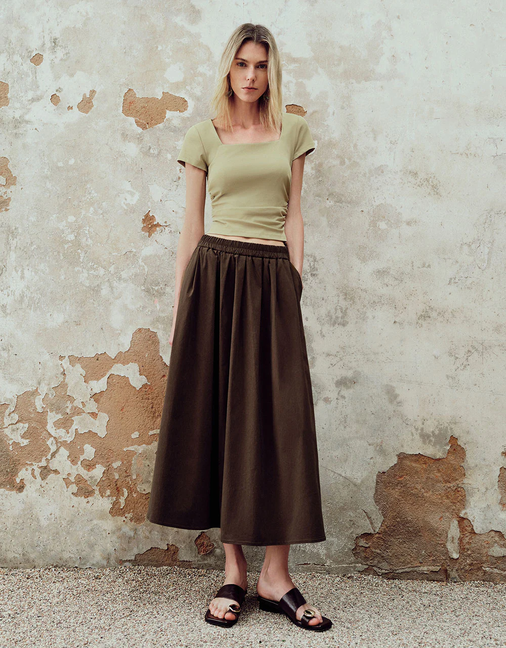 Ruched Square-cut Collar T-Shirt - Image 16