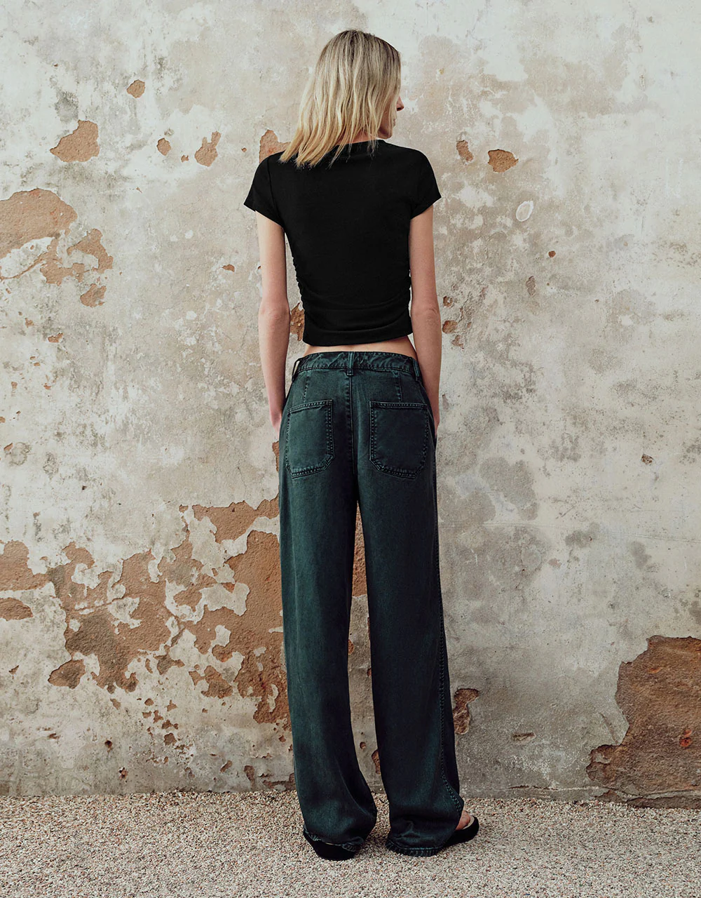 Ruched Square-cut Collar T-Shirt - Image 38