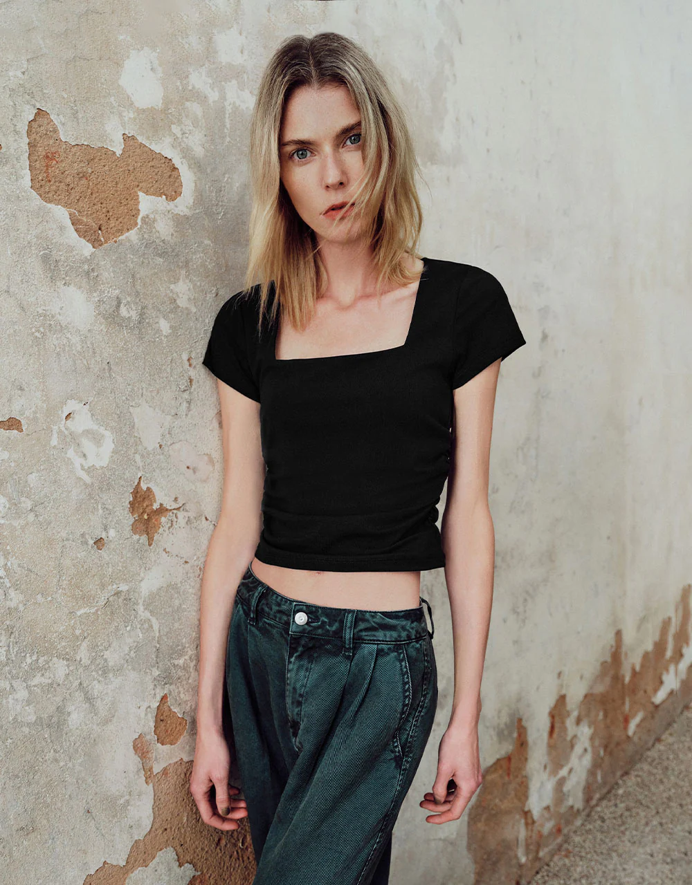Ruched Square-cut Collar T-Shirt - Image 45