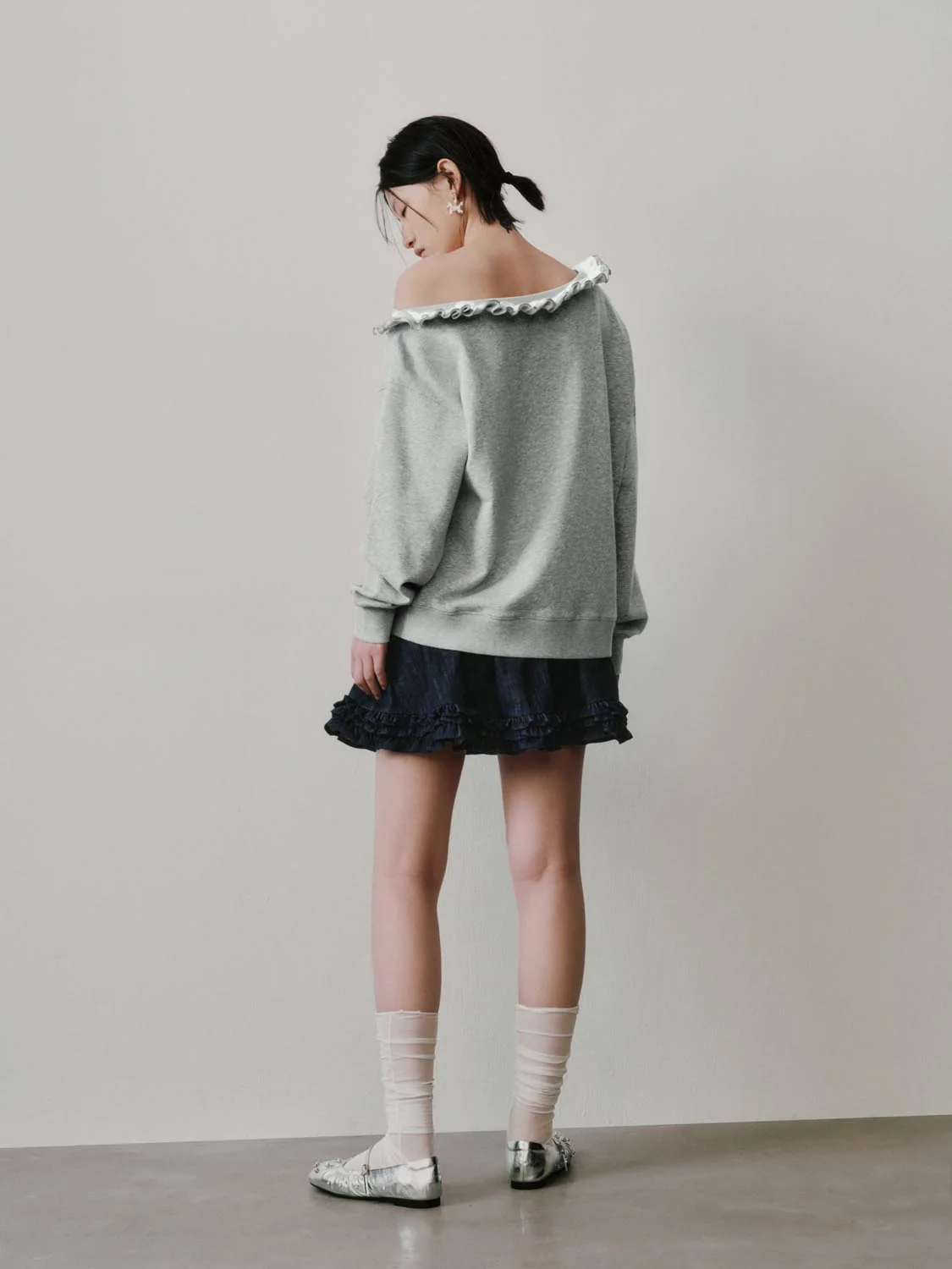Ruffle Trim One Shoulder Sweatshirts - Image 6