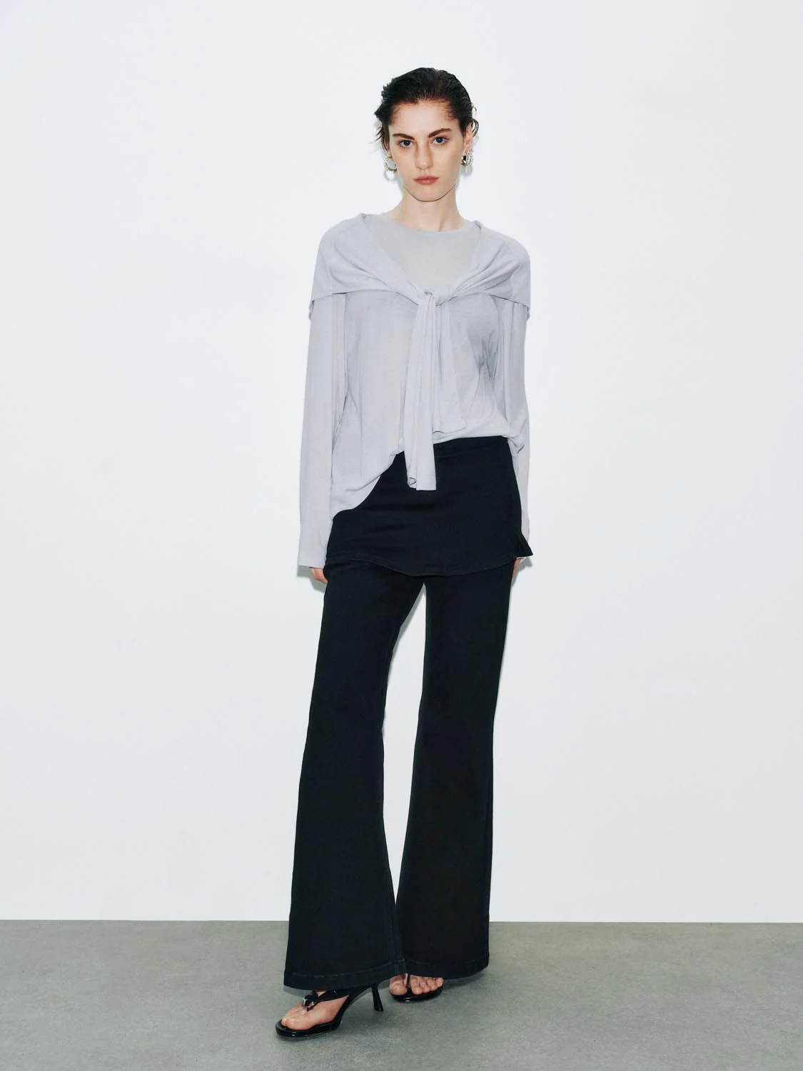 Scarf Décor Long Sleeve T-Shirts - Image 4