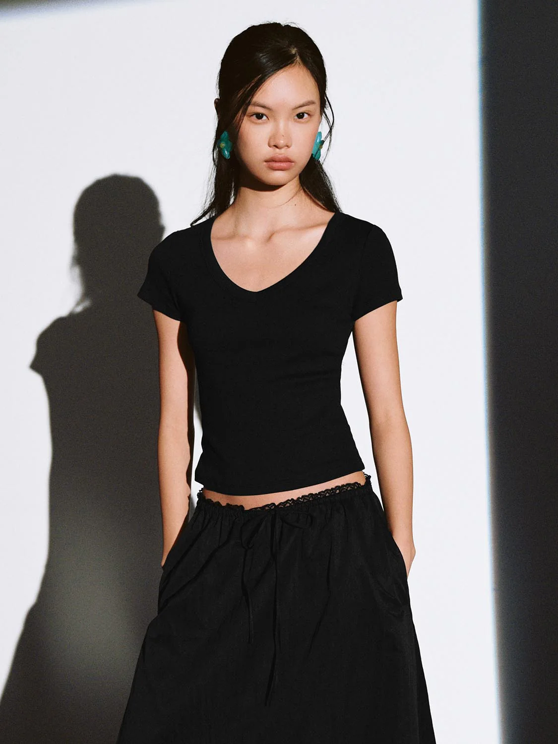 Scoop Neck Cropped Skinny Fit T-Shirts - Image 45