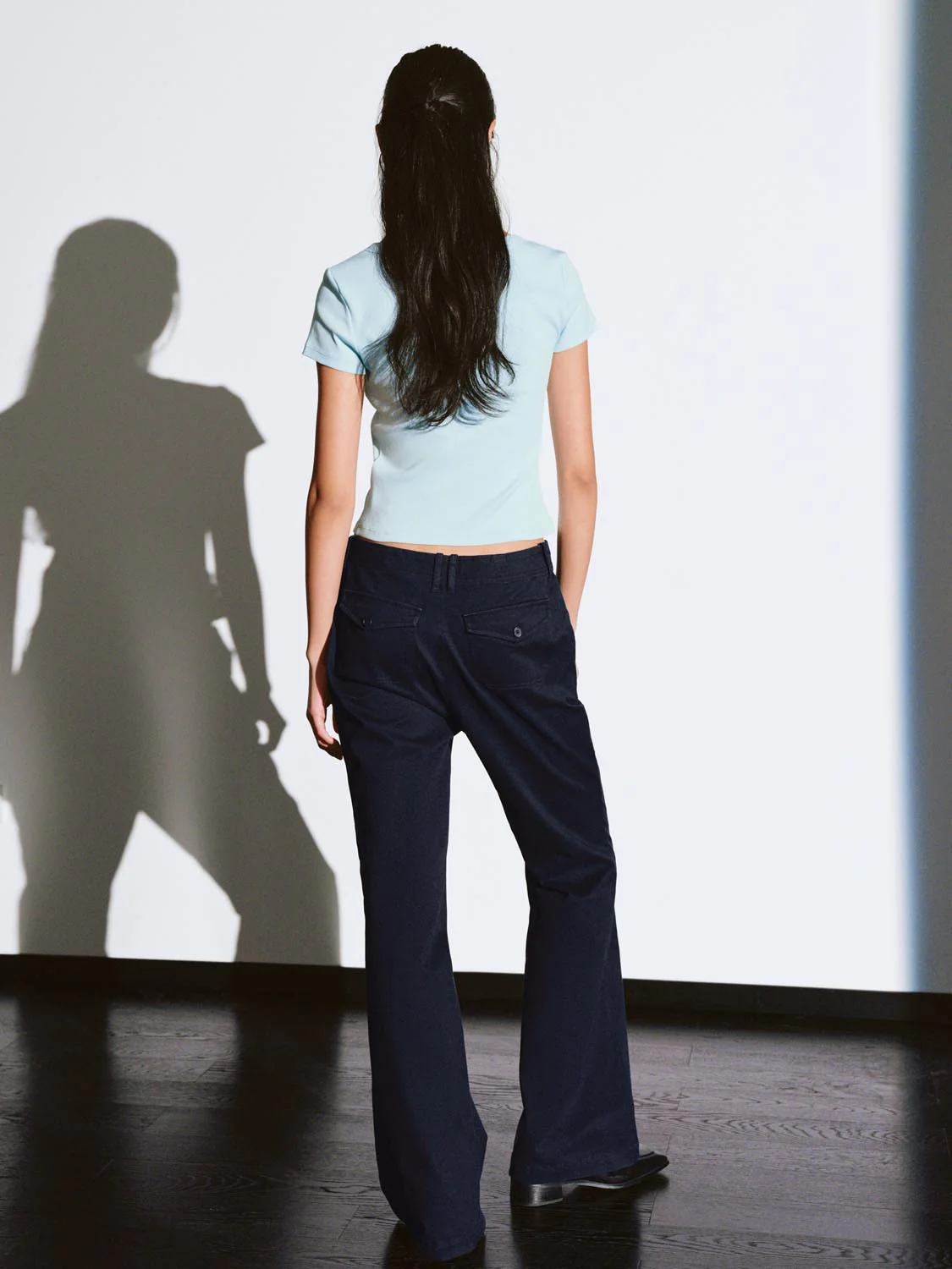 Scoop Neck Cropped Skinny Fit T-Shirts - Image 6