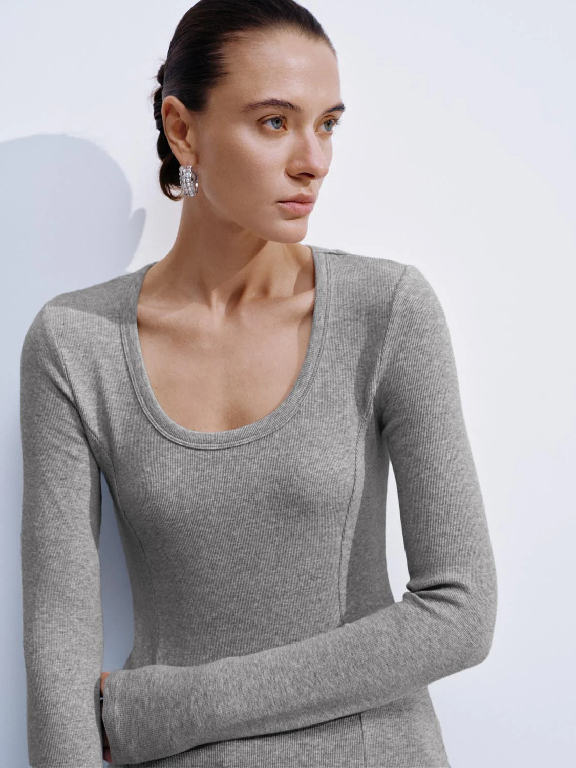 Scoop Neck Flare Long Sleeve T-Shirts - Image 11
