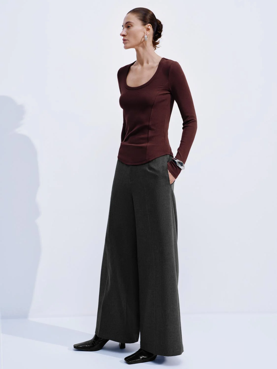 Scoop Neck Flare Long Sleeve T-Shirts - Image 28