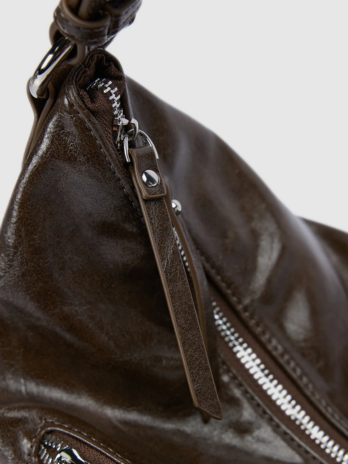 Shoulder Bags With Side Pockets - Image 13